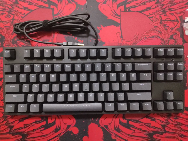 Gaming Keyboard Tkl - لوحة مفاتيح ميكانيكية سلكية طراز C87
