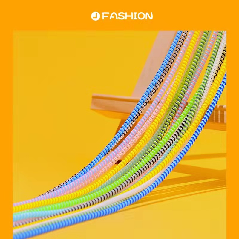 واقي كابل شحن USB حلزوني من ما - مراجعة Coiled Usb Cable وسعره