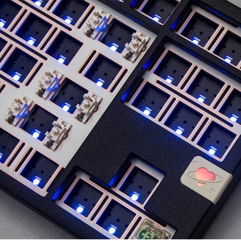 لوحة مفاتيح ميكانيكية مخصصة MX - مراجعة Gaming Keyboard Tkl وسعره